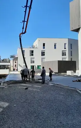 location mini finisseur Agentre-du-Plessis-1