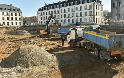 location mini finisseur Agentre-du-Plessis-2