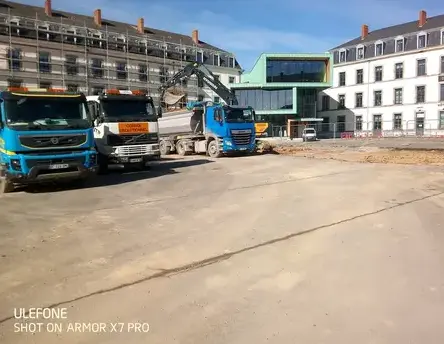 location mini finisseur Laval-4